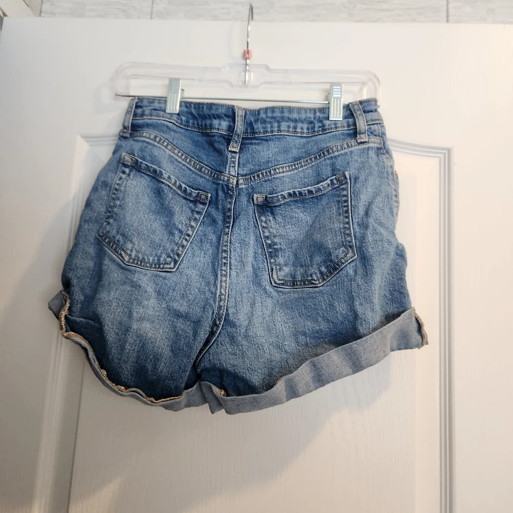 Wild Fable Womens Distressed Blue Jean Shorts Size 4R Euc